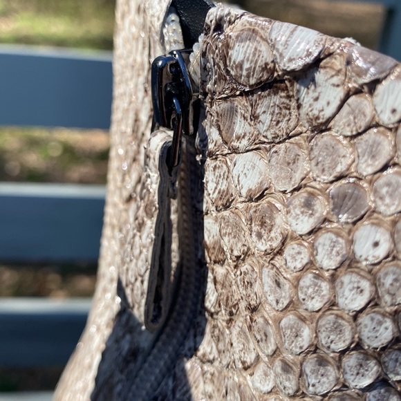 Boots - Picture 14 of 17